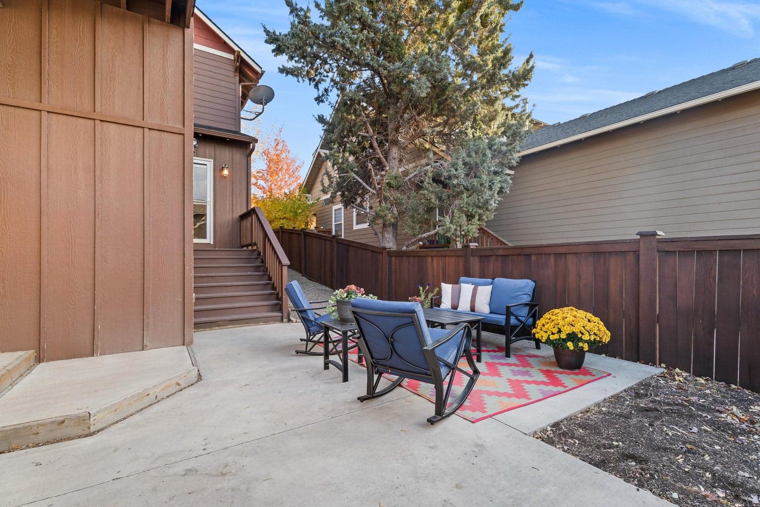 Photo of 2880 NE Rainier Drive 37 of 51