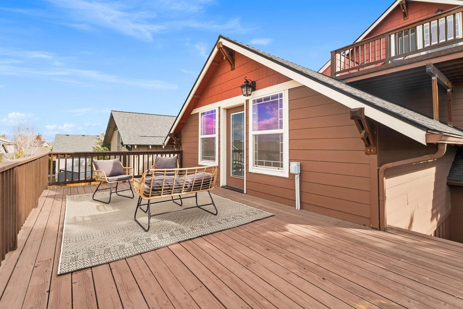 Photo of 2880 NE Rainier Drive 16 of 51