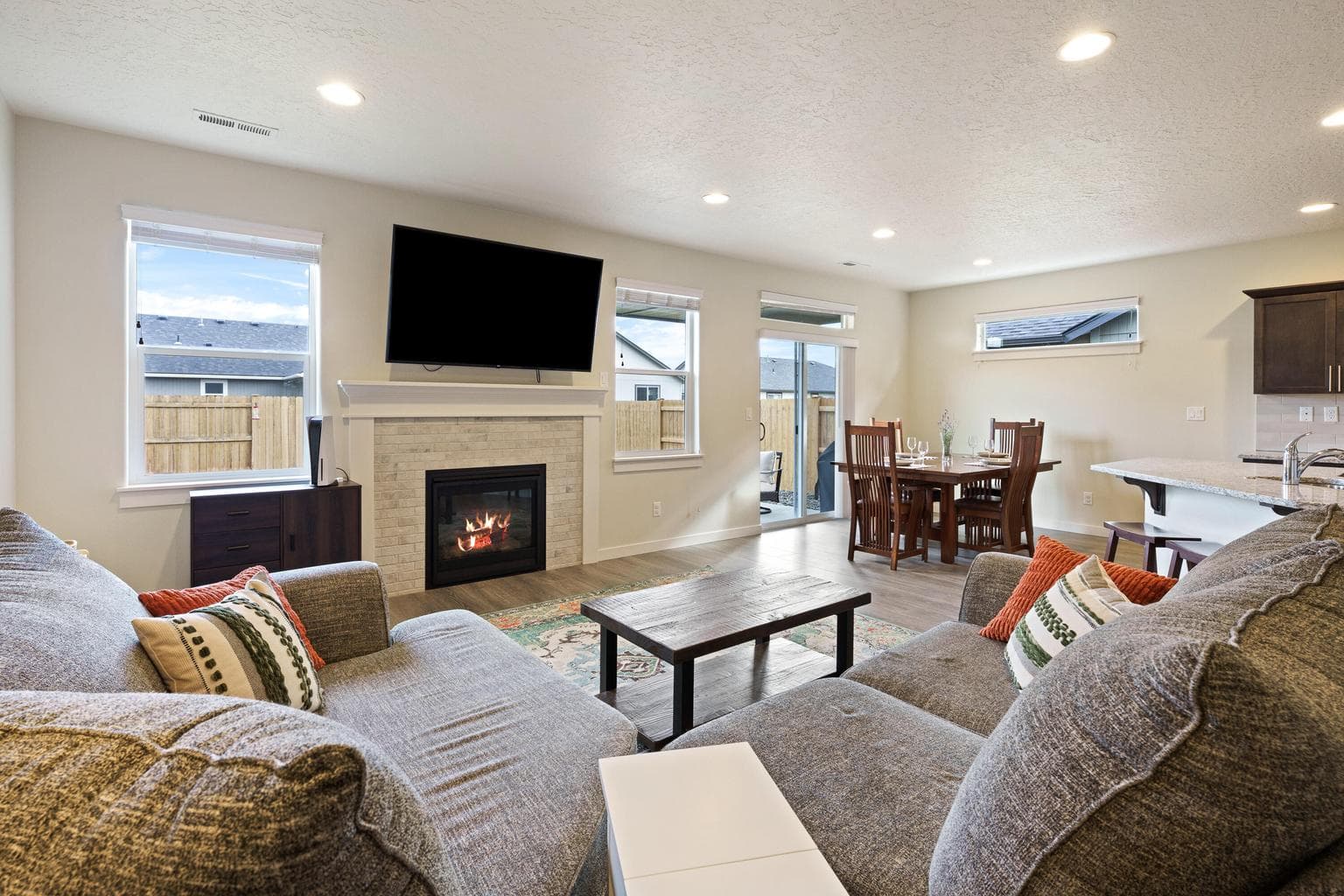 Photo of 3350 NW 9th Lane 8 of 38
