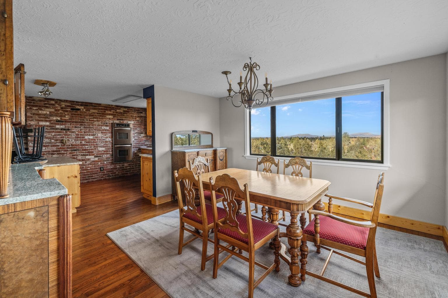 Photo of 5203 NW Greenwood Avenue 13 of 50