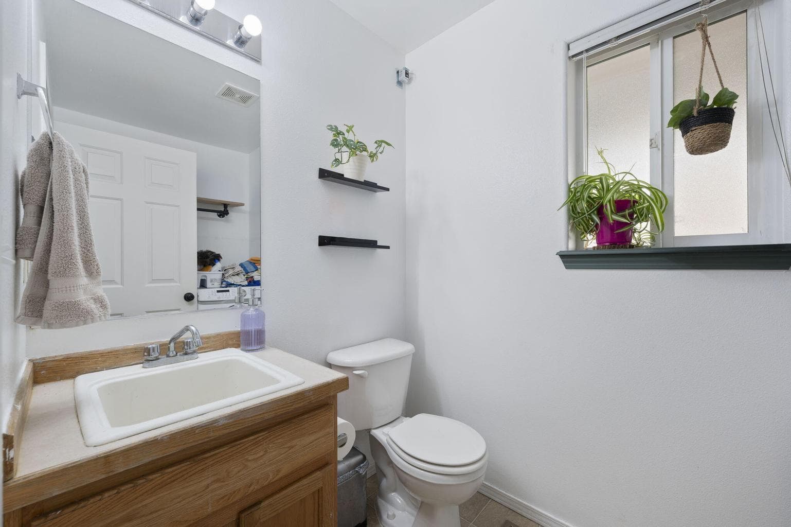 Photo of 2610 SW 23rd Street 12 of 28