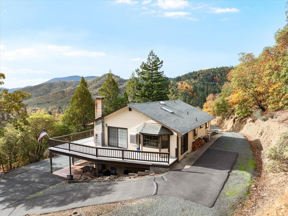 3116 Wards Creek