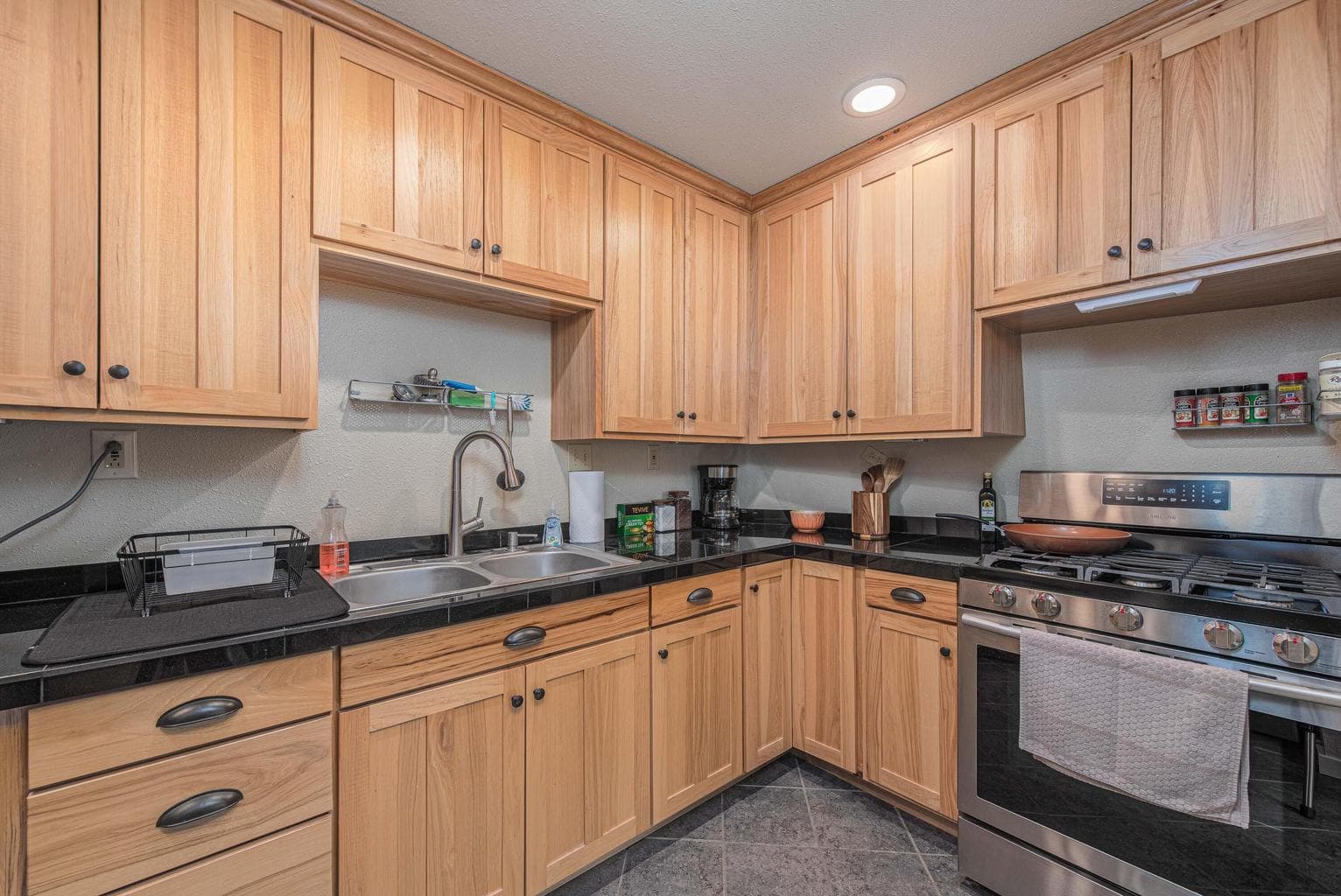 Photo of 52710 Santa Barbara Drive 14 of 36
