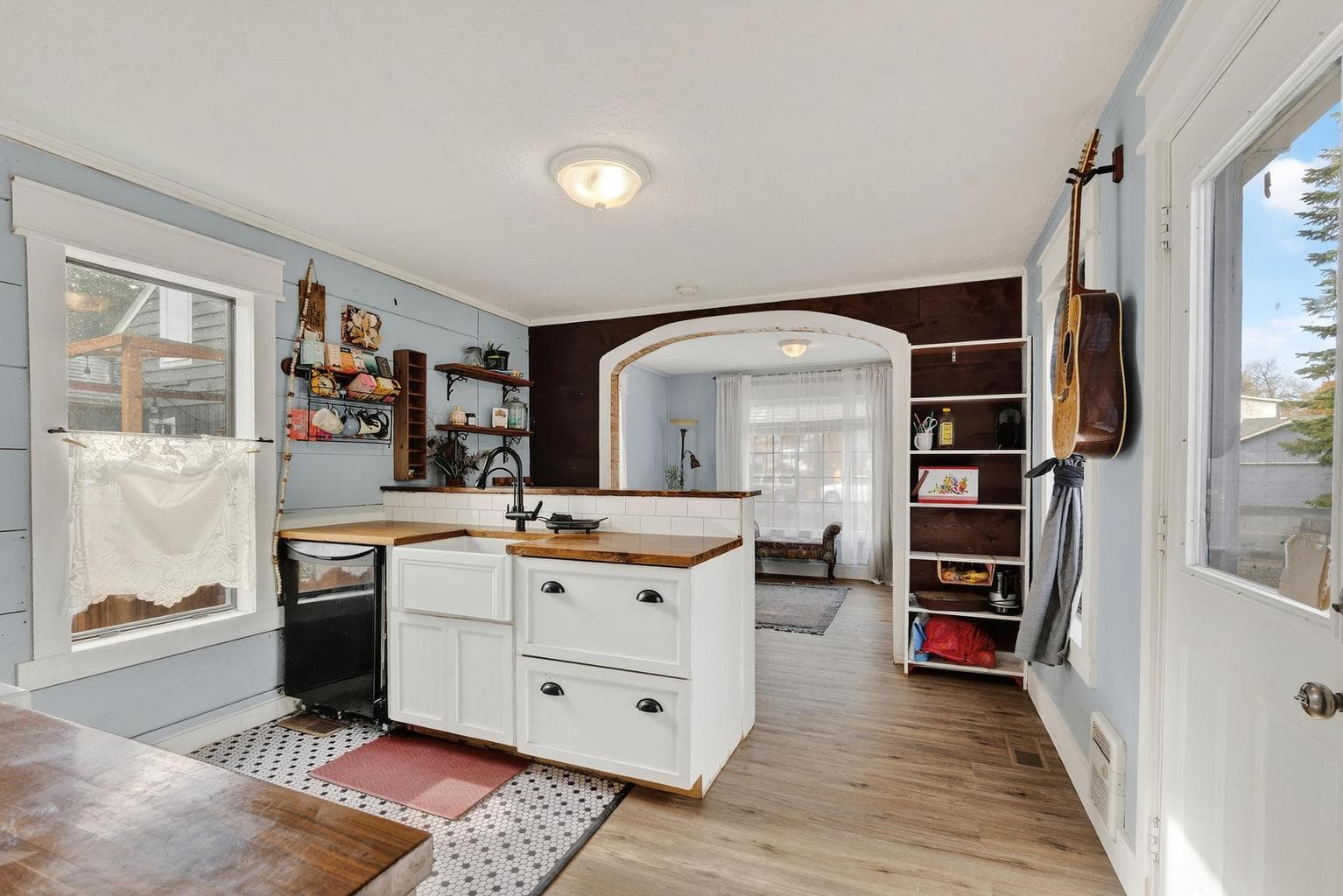 Photo of 322 SE 5th Street 10 of 26