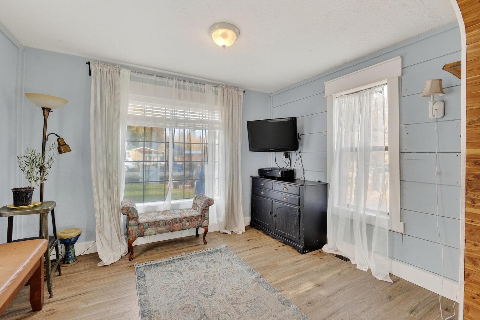 Photo of 322 SE 5th Street 11 of 26