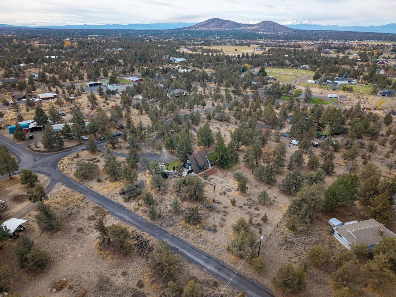 Photo of 5325 NW Jackpine Avenue 43 of 47