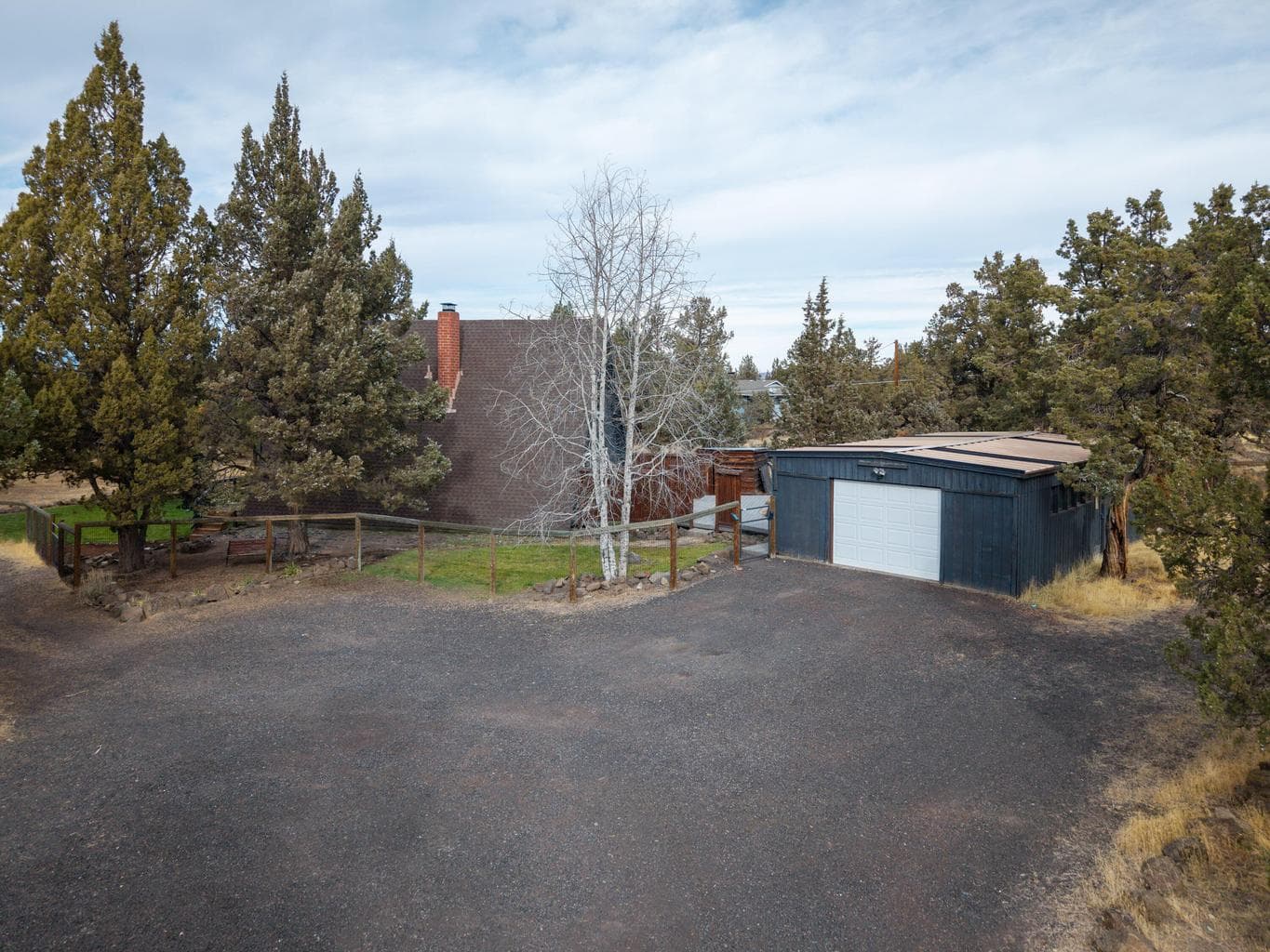 Photo of 5325 NW Jackpine Avenue 25 of 47