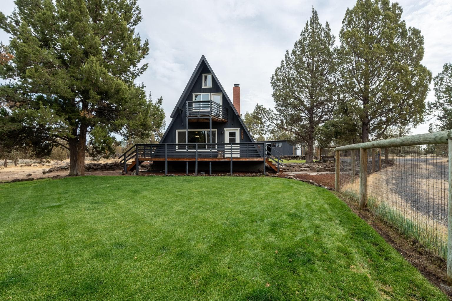 Photo of 5325 Jackpine 2 of 47