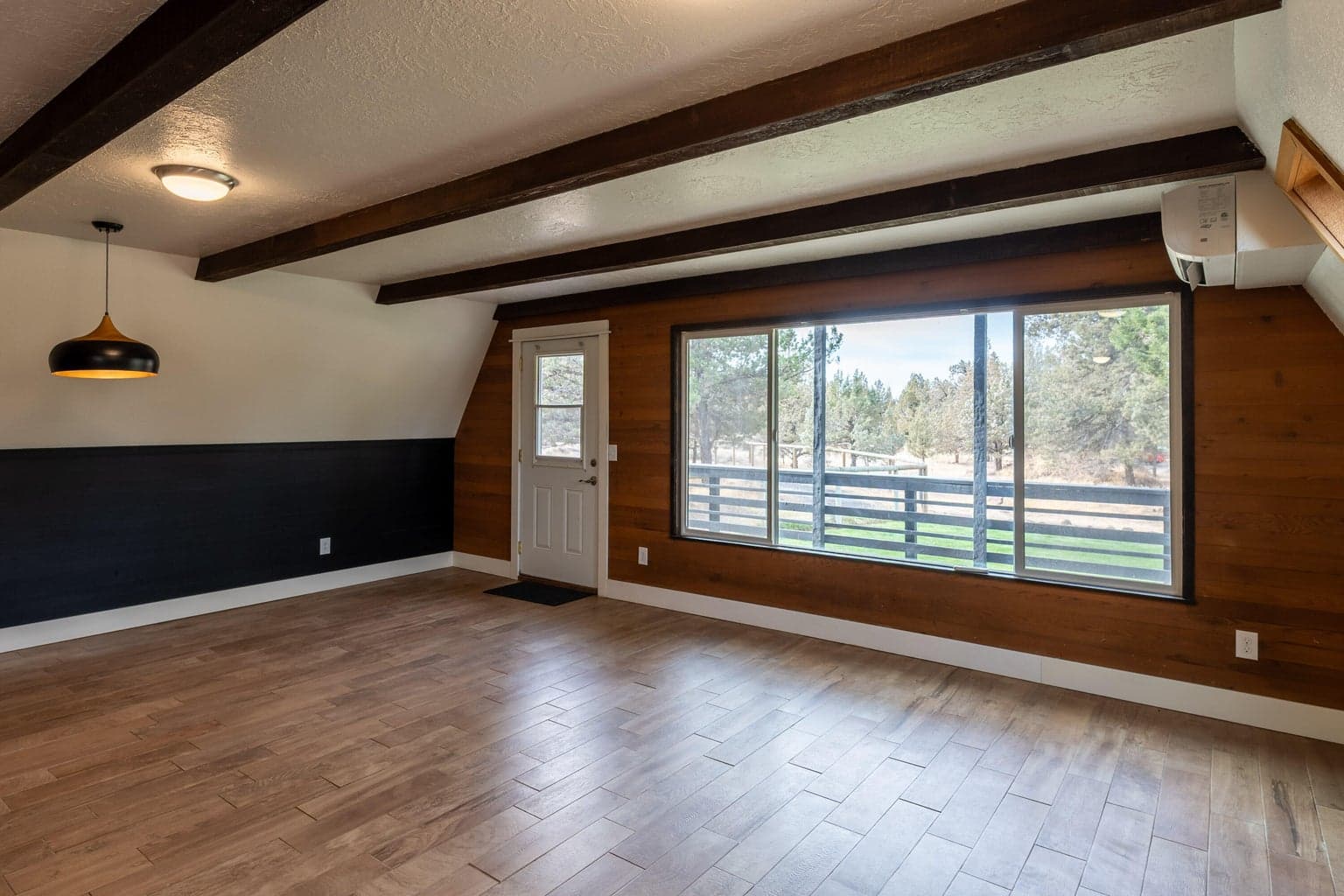 Photo of 5325 NW Jackpine Avenue 9 of 47