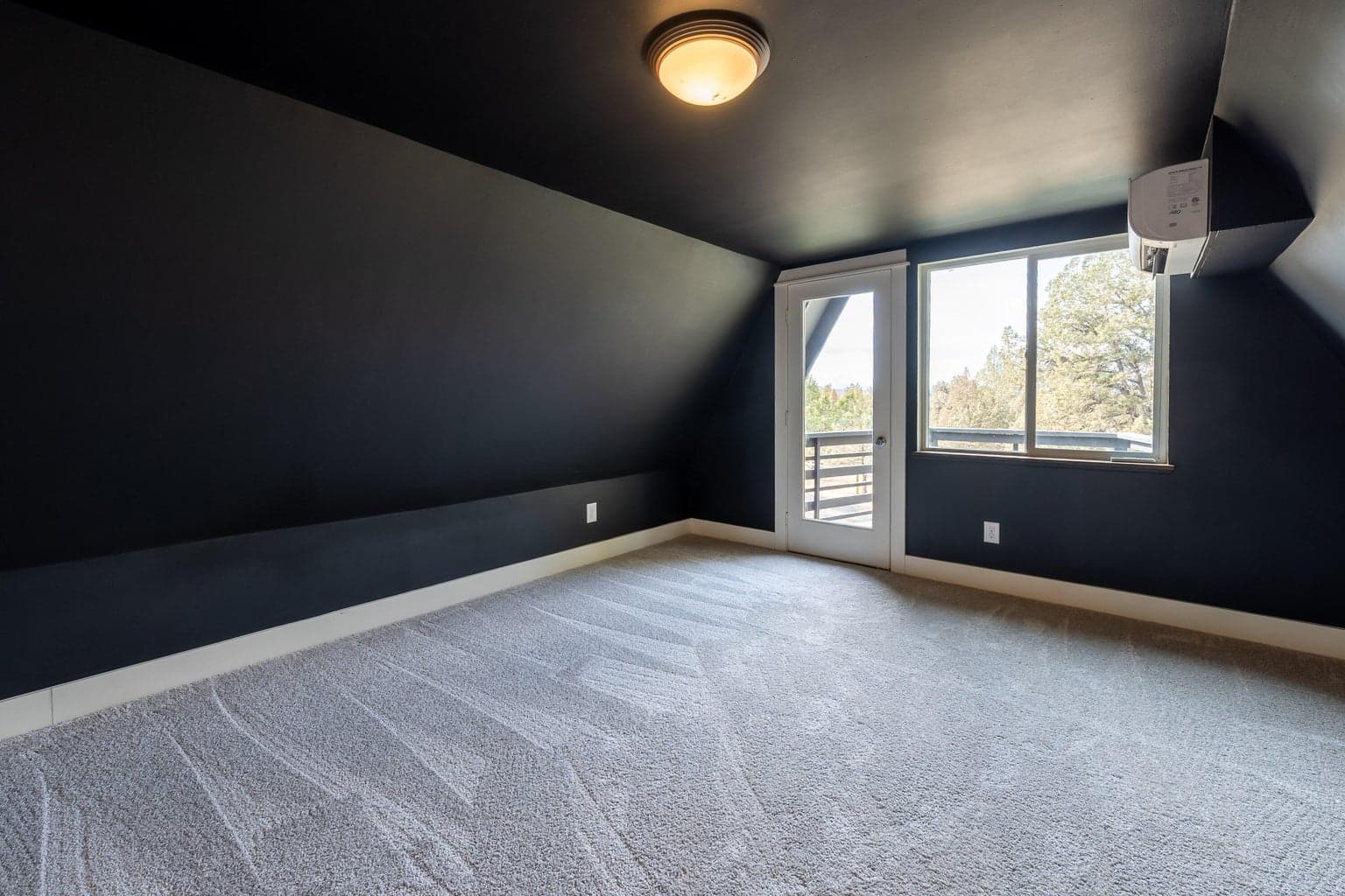 Photo of 5325 NW Jackpine Avenue 15 of 47