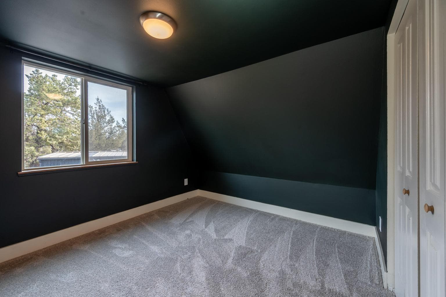 Photo of 5325 NW Jackpine Avenue 23 of 47