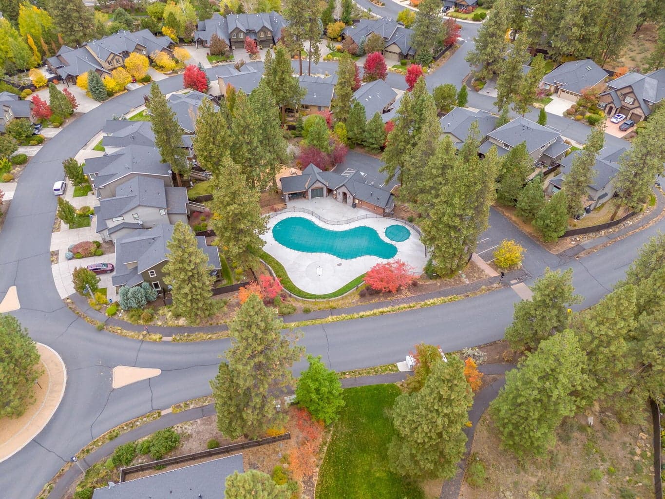 Seasonal Community Pool