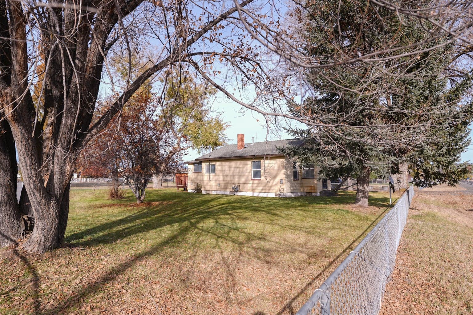 Photo of 2686 Market Street 2 of 26