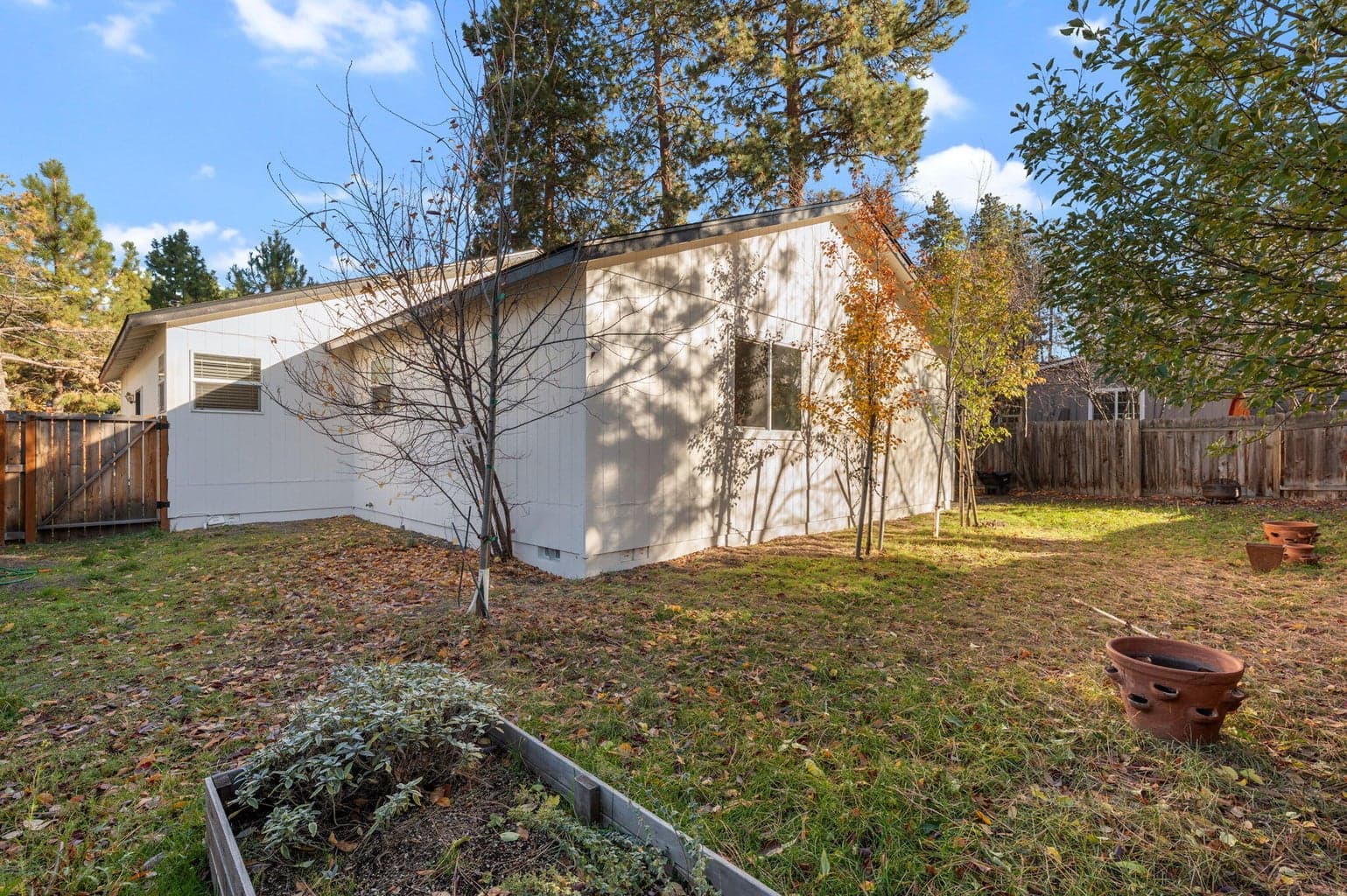 Photo of 1175 SW Chamberlain Street 19 of 19