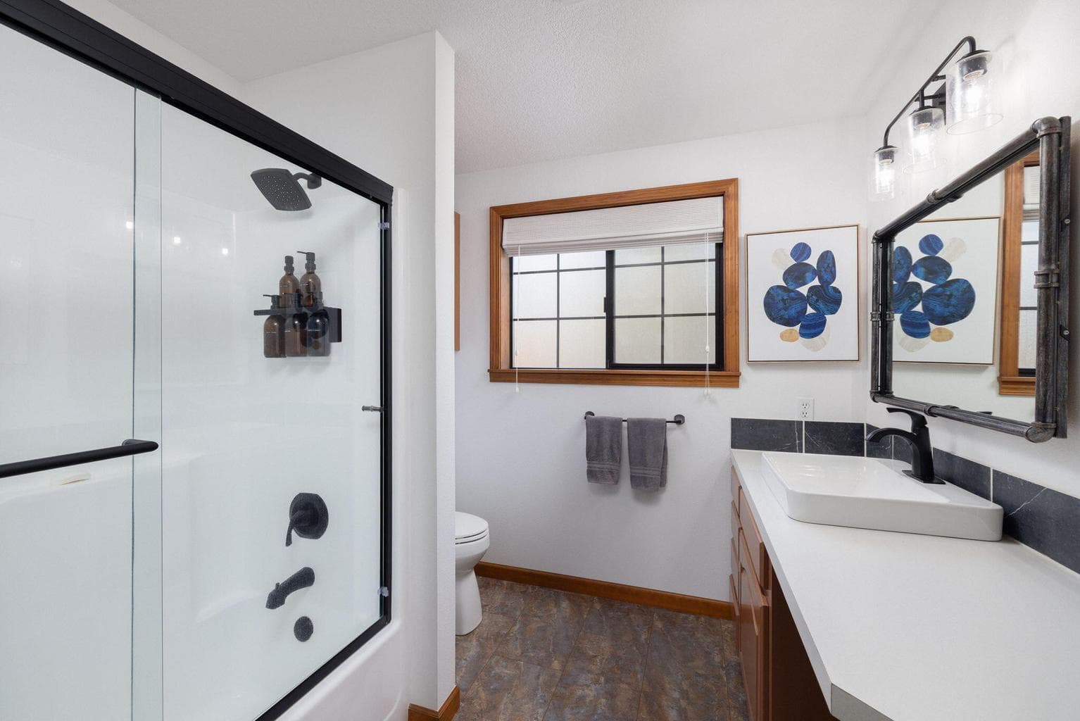 Photo of 1630 NE 13th Street 11 of 37