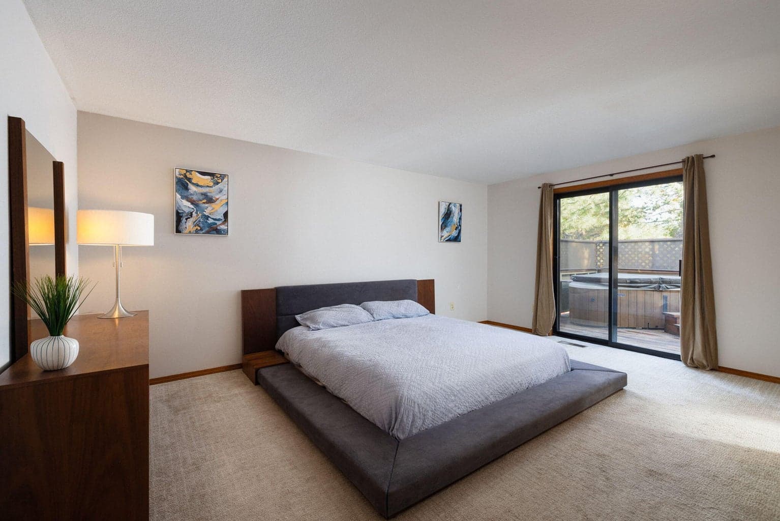 Photo of 1630 NE 13th Street 13 of 37