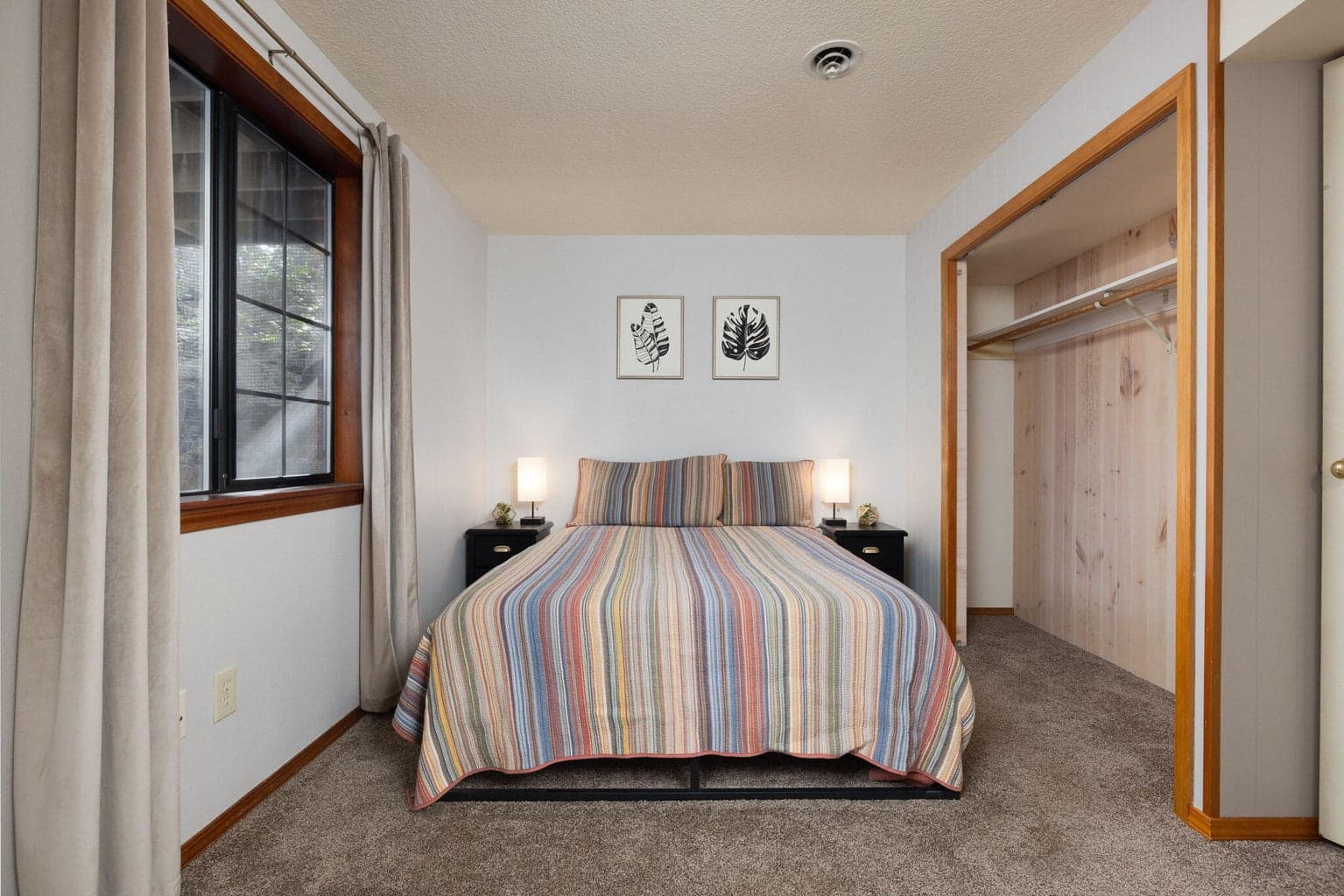 Photo of 1630 NE 13th Street 21 of 37