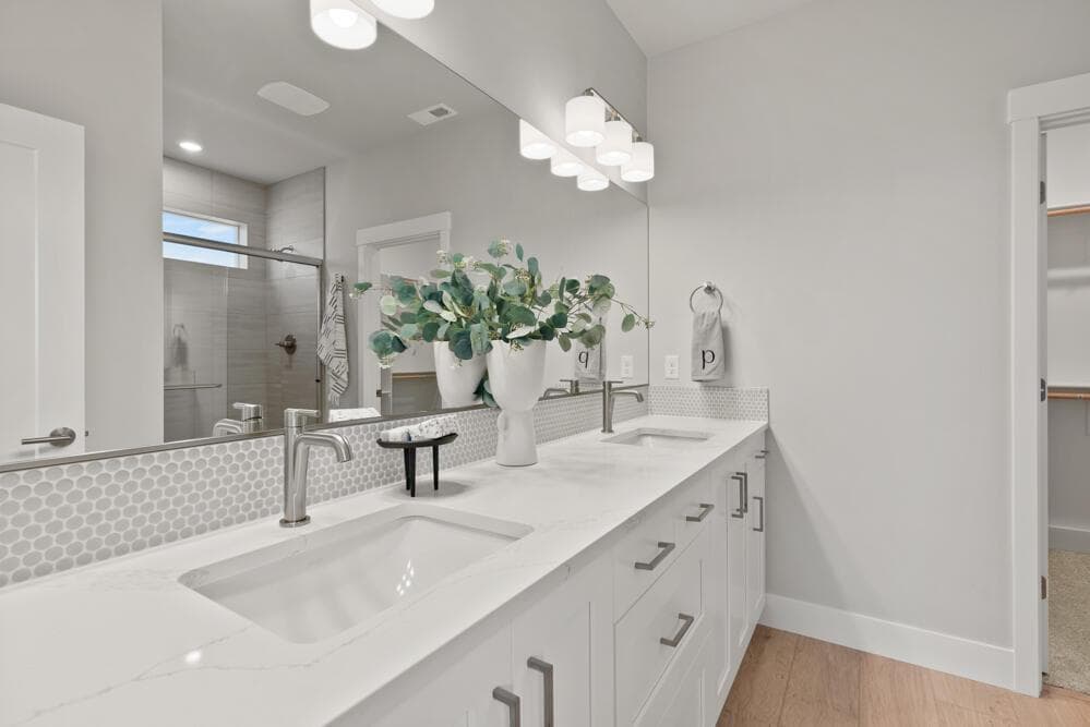 Photo of 4737 SW Coyote Avenue 14 of 28
