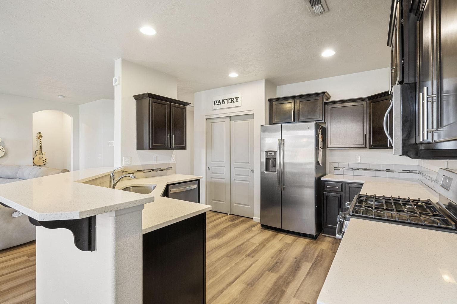 Photo of 1814 SW 36th Way 11 of 34