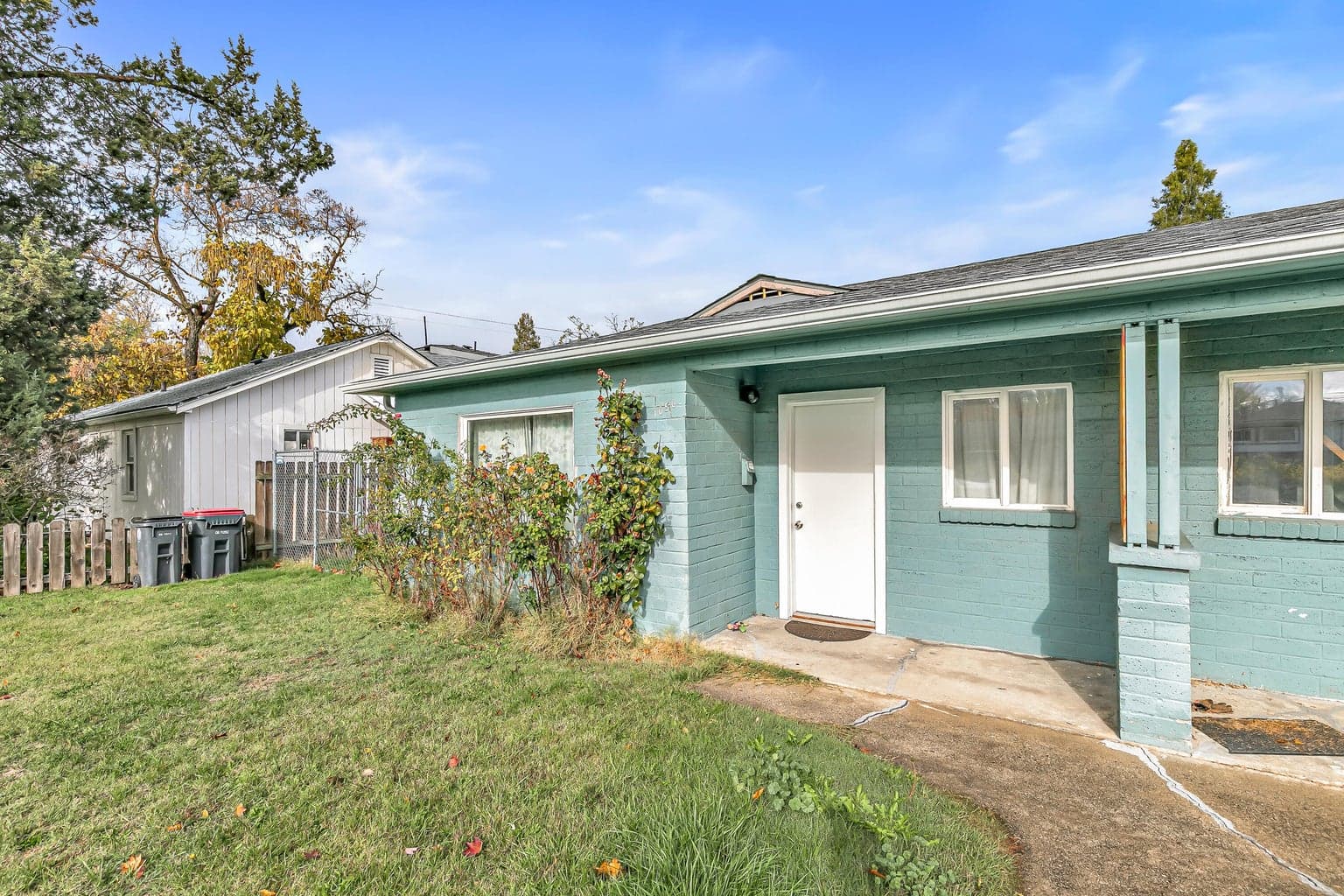Photo of 1048 13th 3 of 24