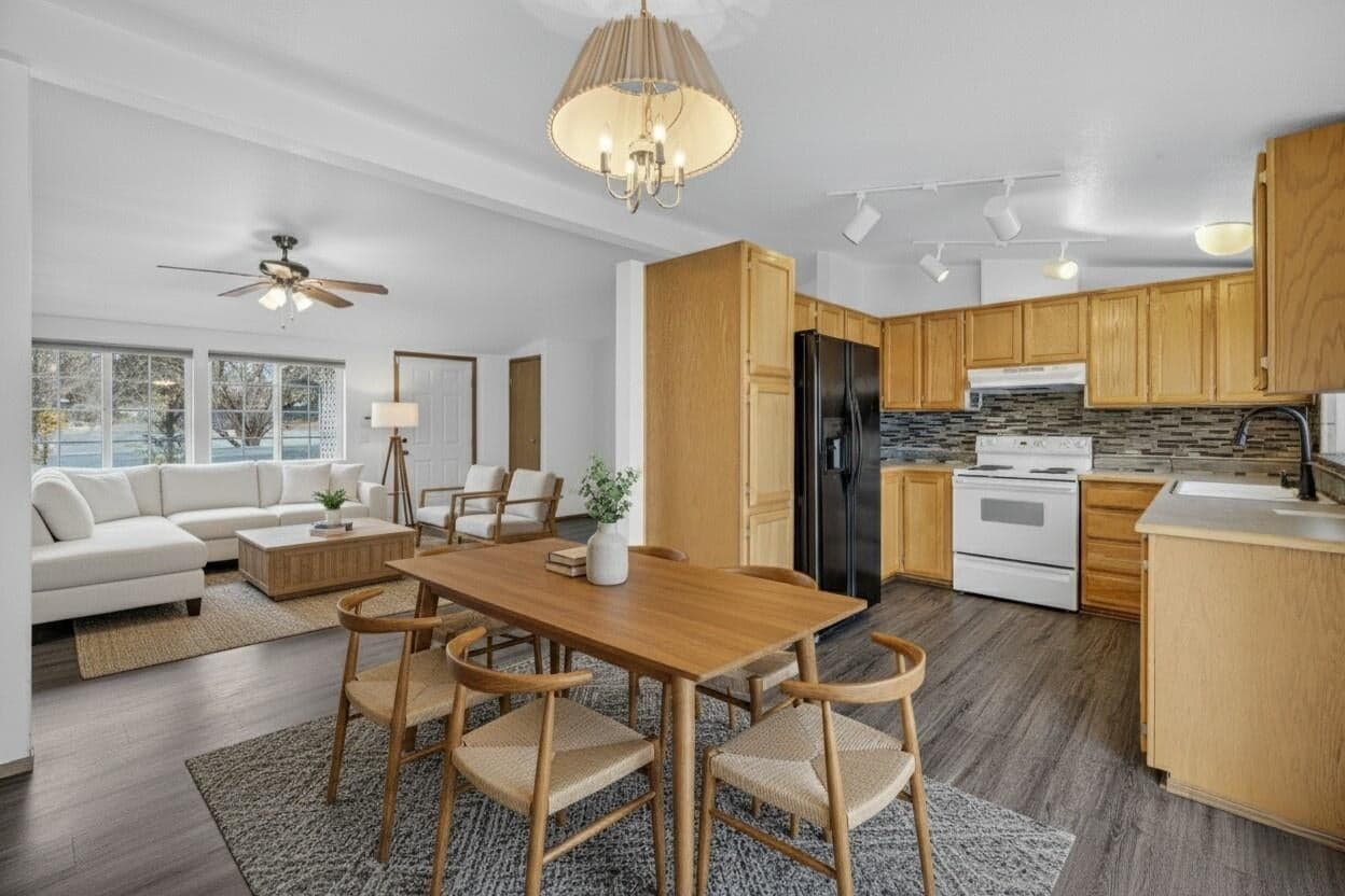 Photo of 609 SE Evergreen Avenue 8 of 35