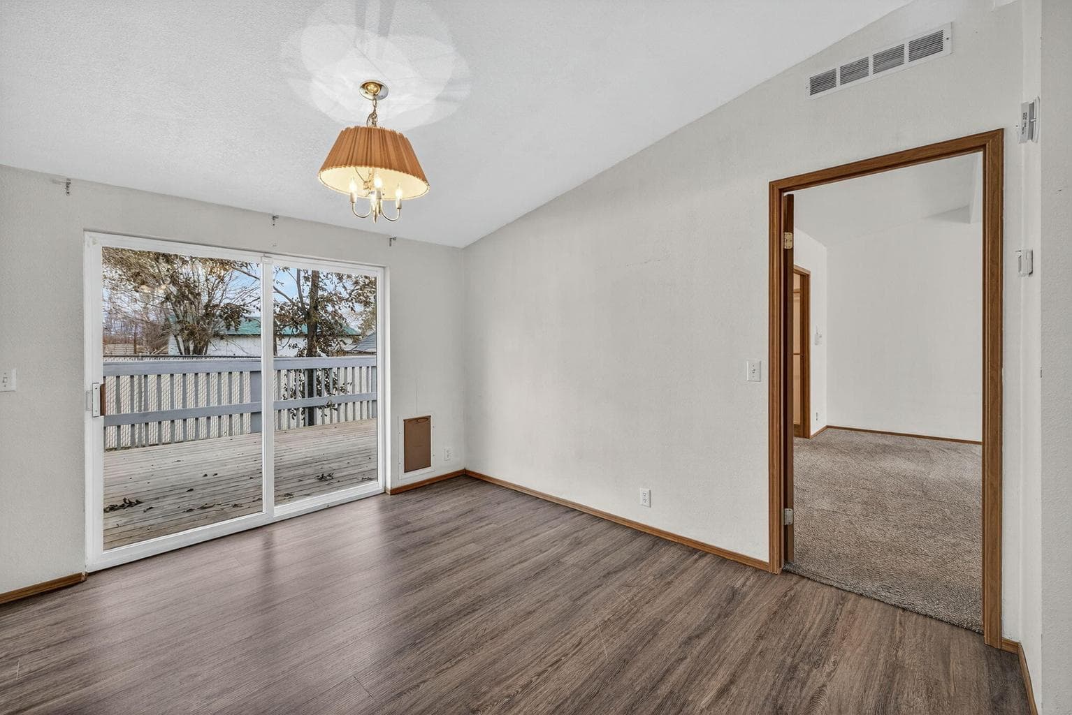 Photo of 609 SE Evergreen Avenue 11 of 35