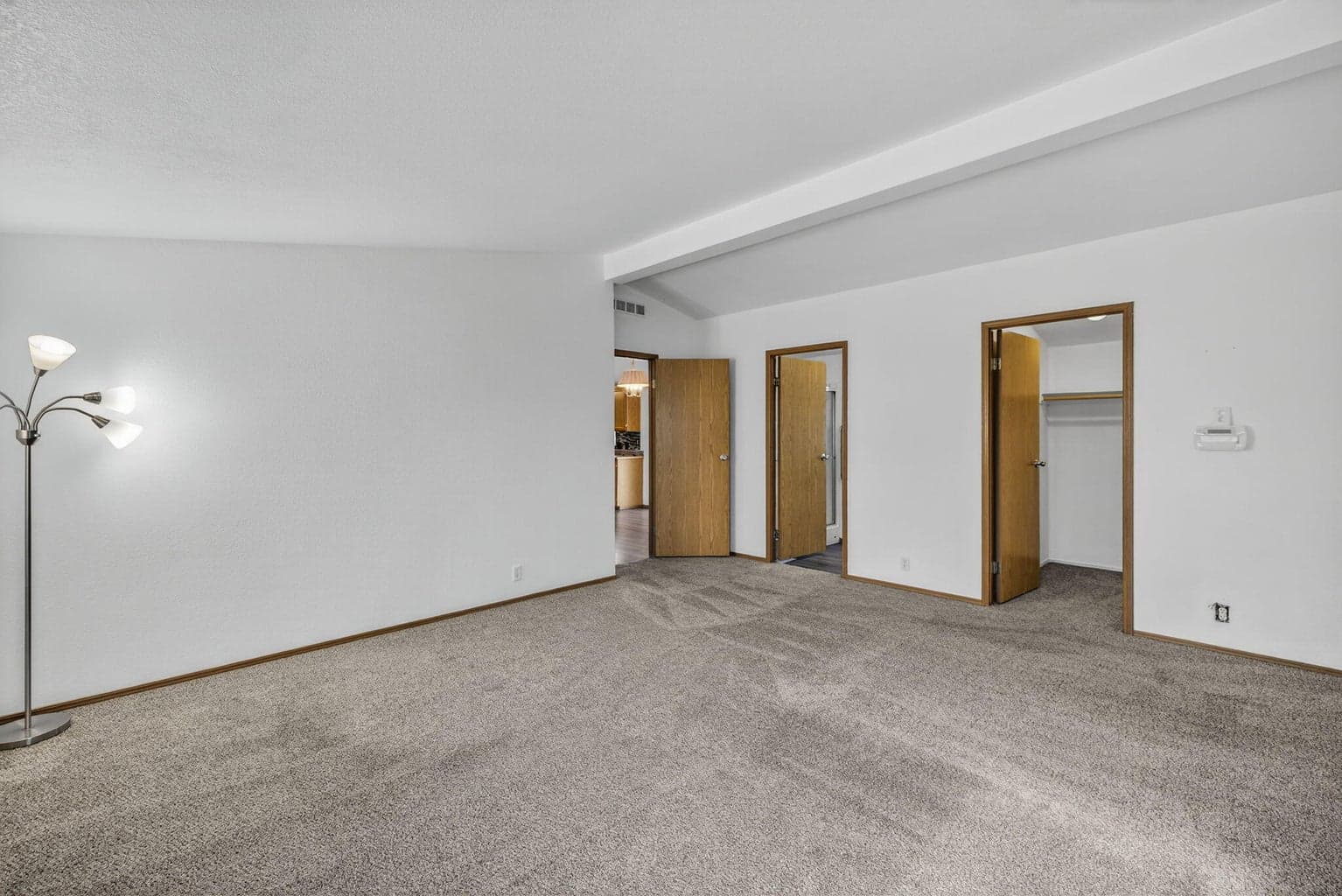 Photo of 609 SE Evergreen Avenue 16 of 35