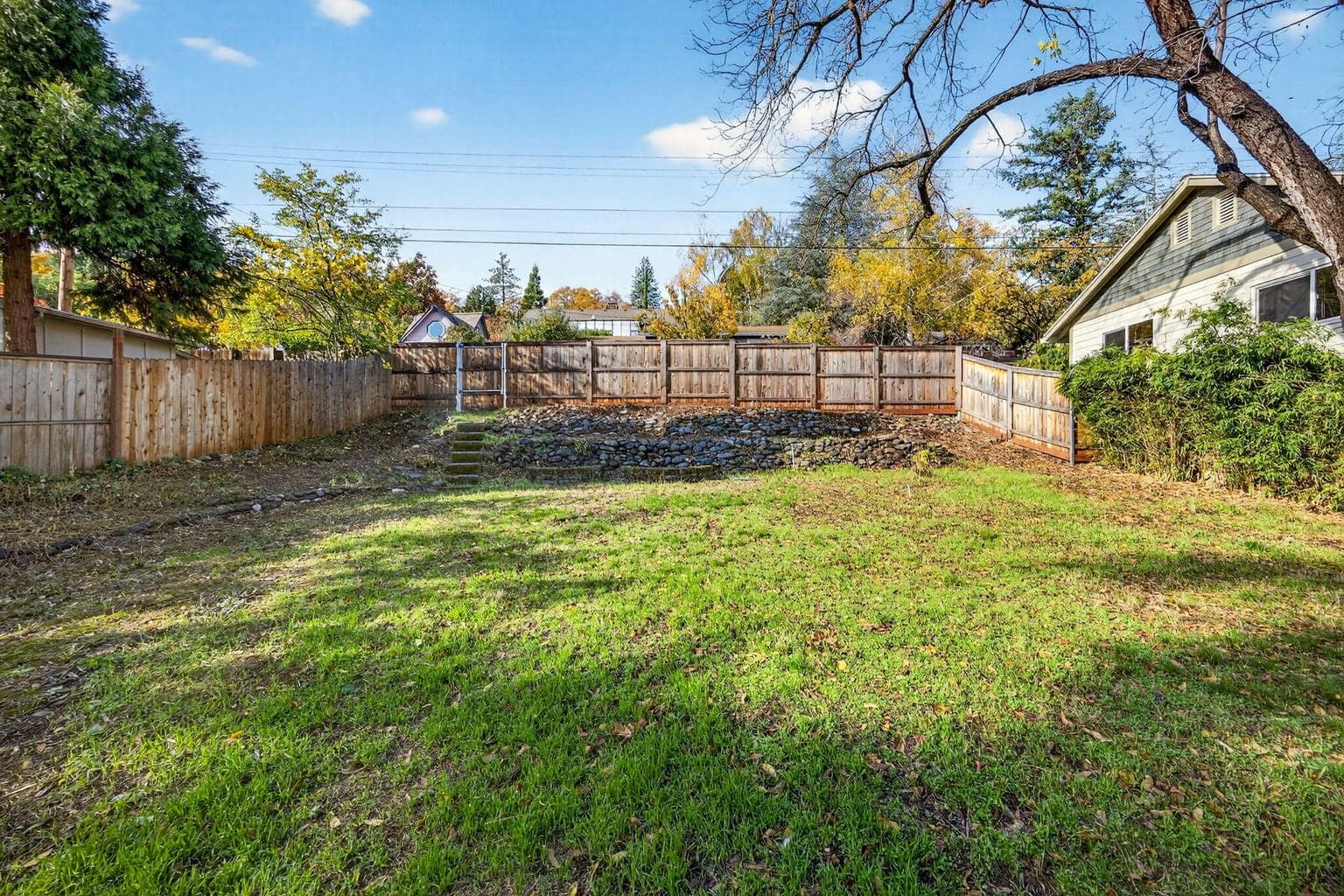 Photo of 219 Meade 6 of 49