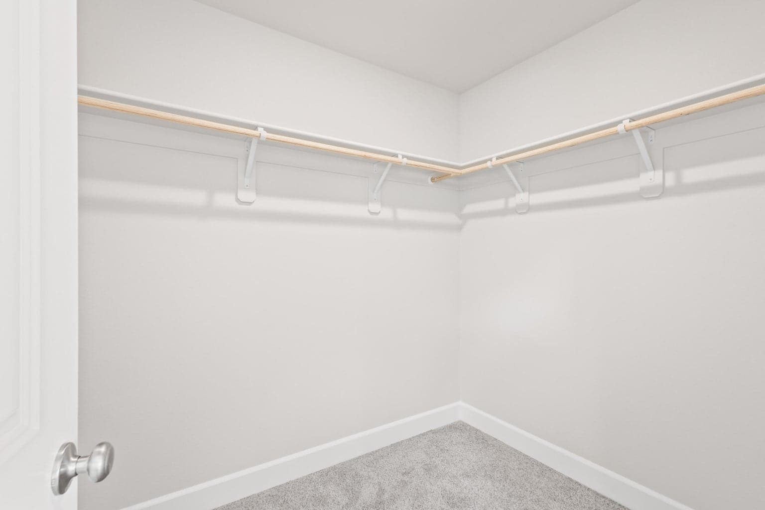 Photo of 1079 NW Walnut Avenue 21 of 31