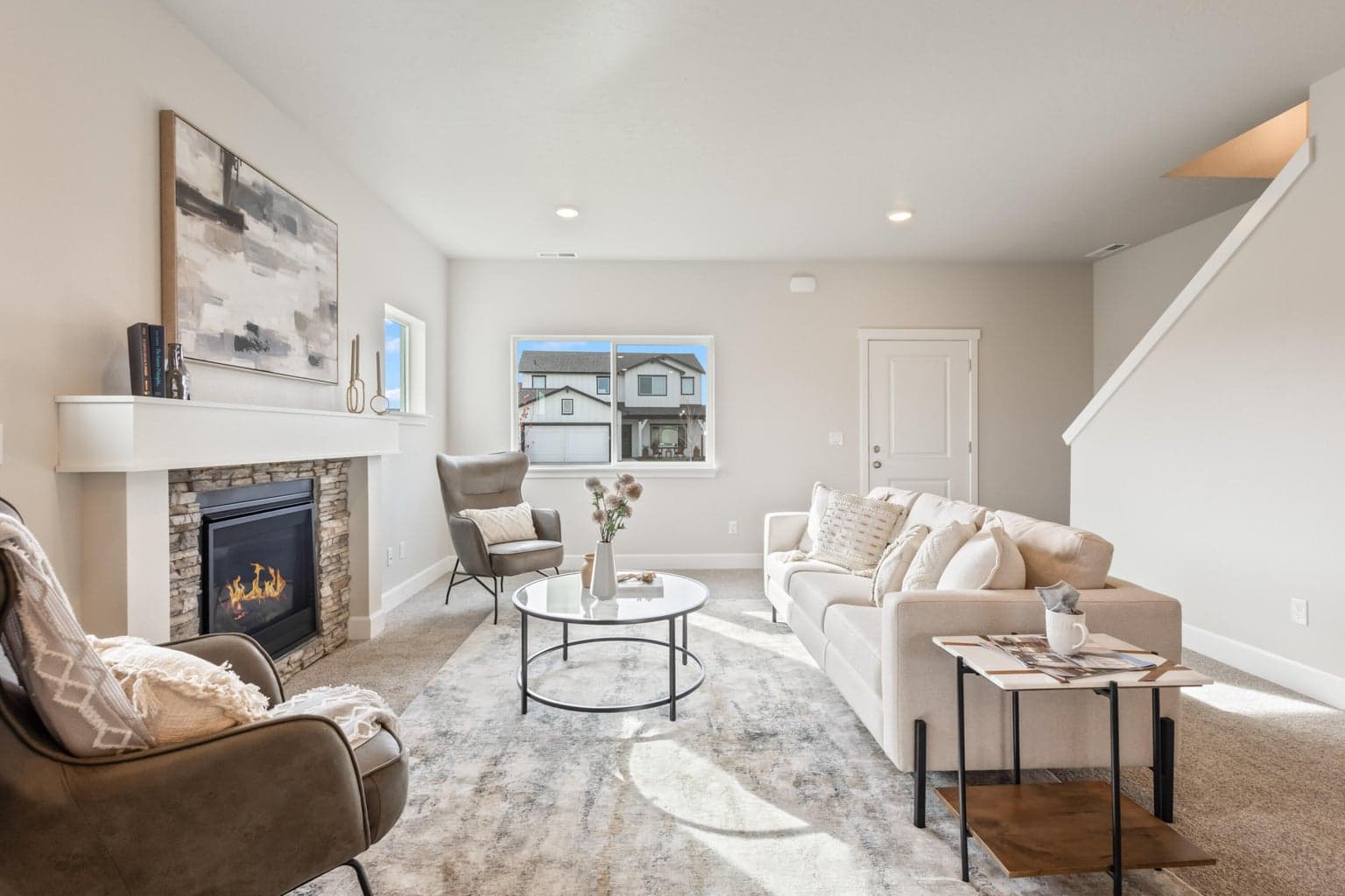 Photo of 1079 NW Walnut Avenue 6 of 31