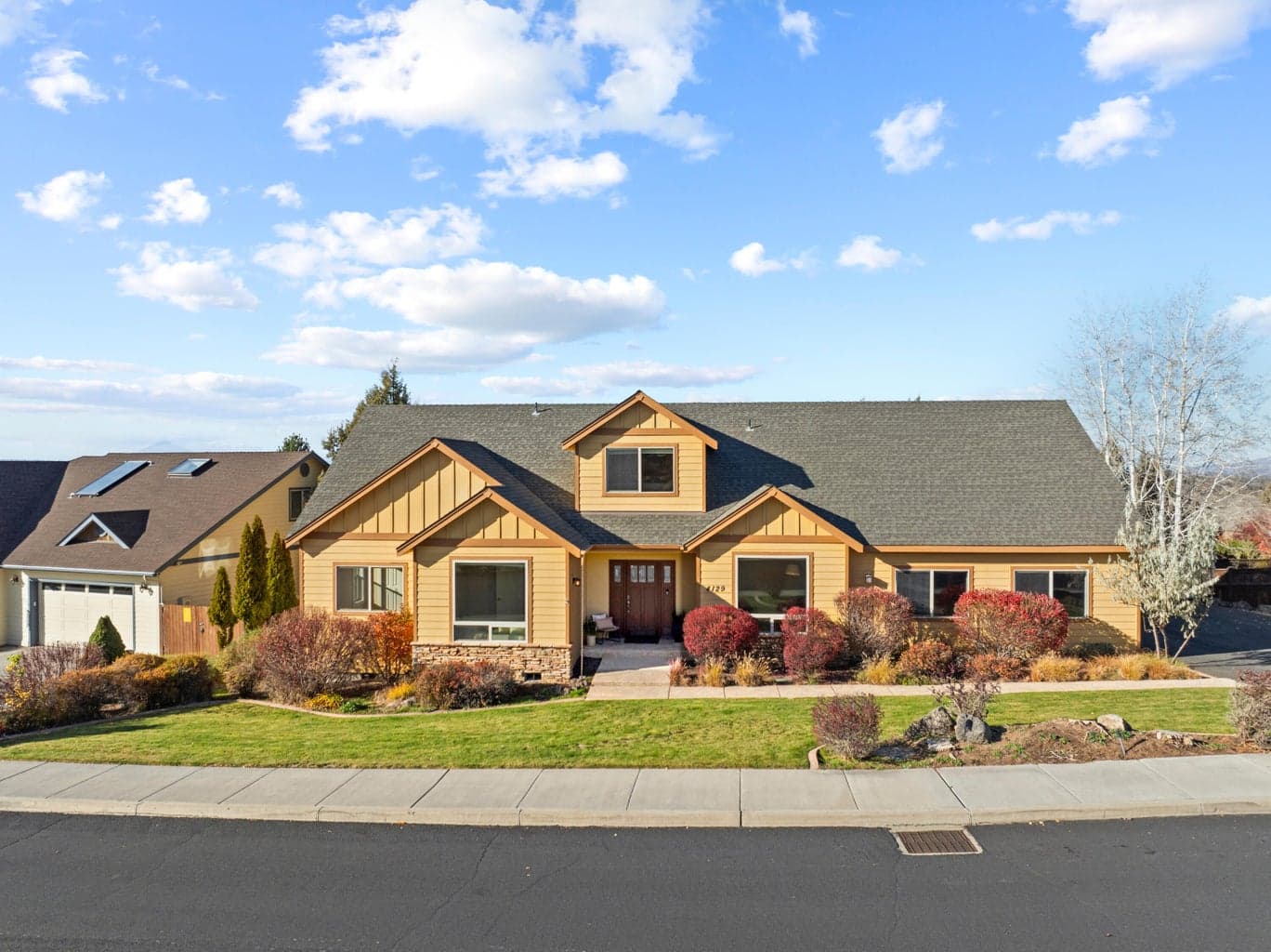 Photo of 4129 Majestic 3 of 52