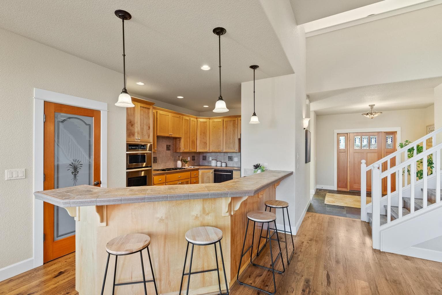 Photo of 4129 SW Majestic Avenue 11 of 52