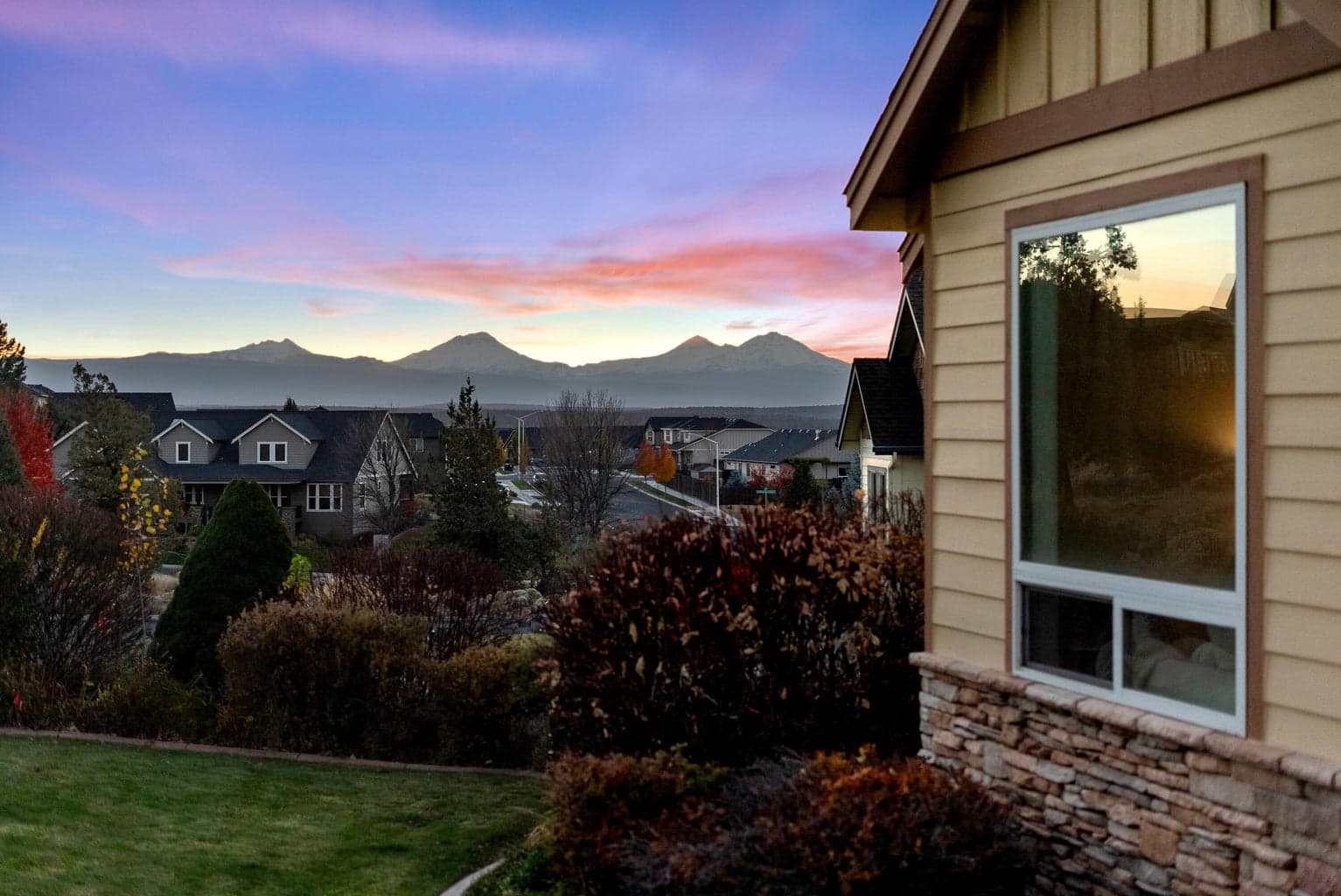 Photo of 4129 SW Majestic Avenue 47 of 52