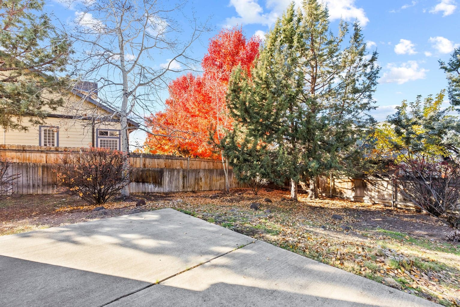 Photo of 4129 SW Majestic Avenue 40 of 52