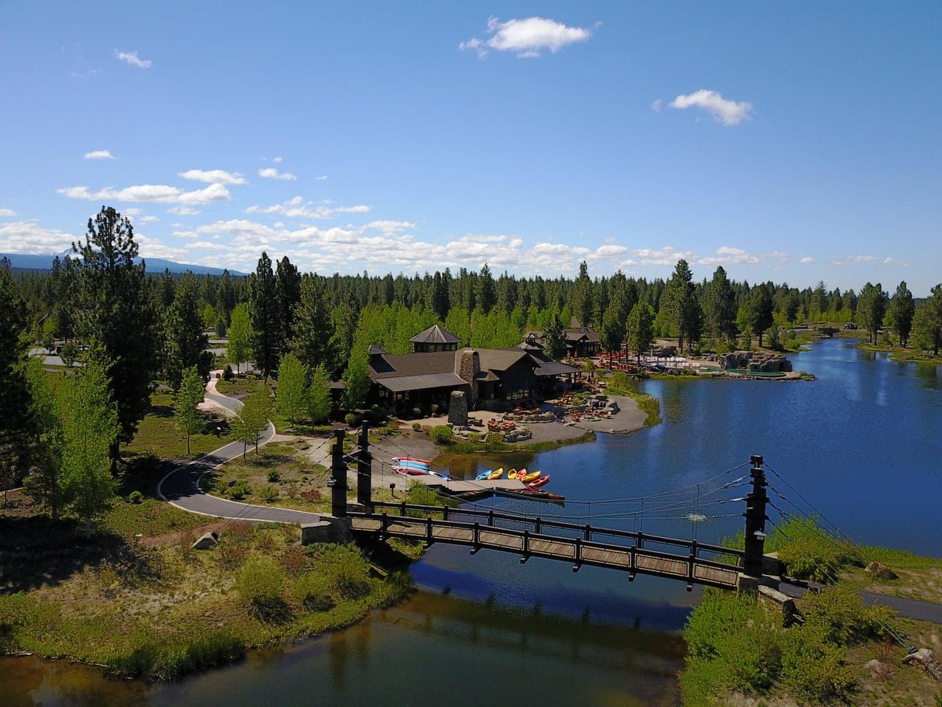Refreshing lakes and flowing streams sparkle throughout Caldera Springs. The seven acres of lakes and miles of streams are a big part of what makes living and visiting here so inviting.