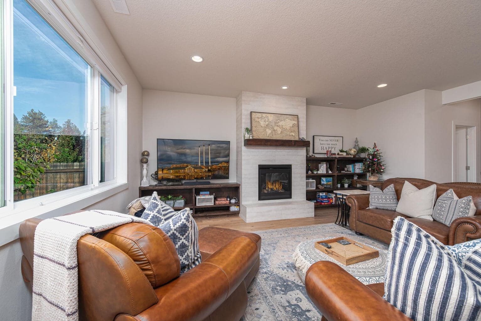 Photo of 63221 Red Butte 2 of 37