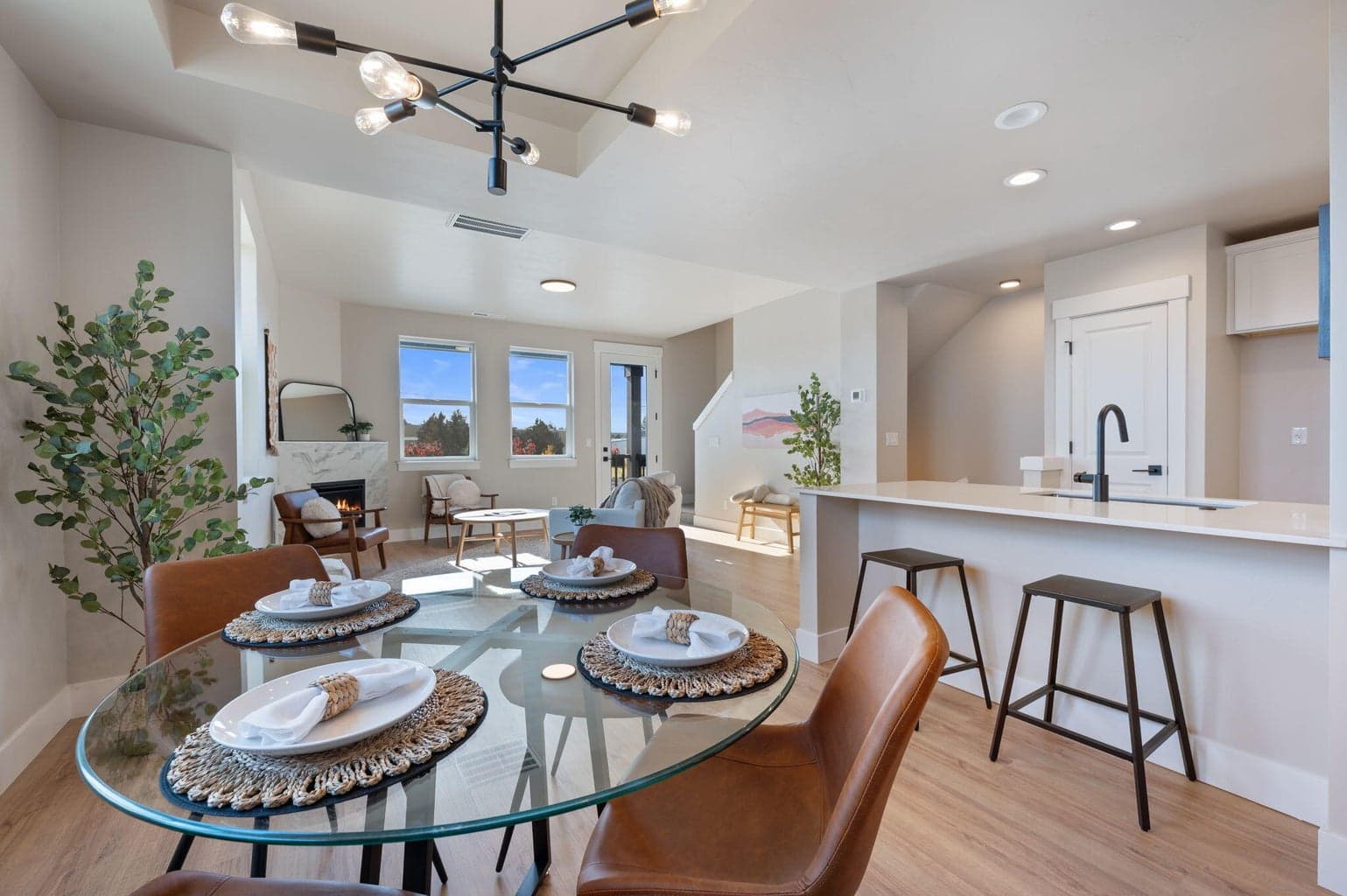 Photo of 20552 NE Empire Avenue 10 of 27
