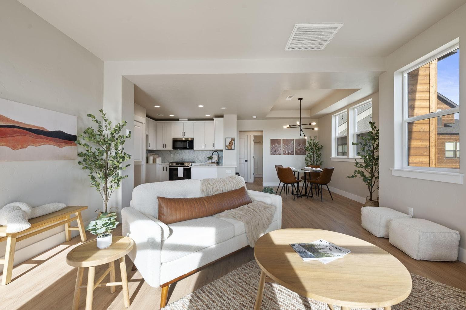 Photo of 20552 NE Empire Avenue 18 of 27