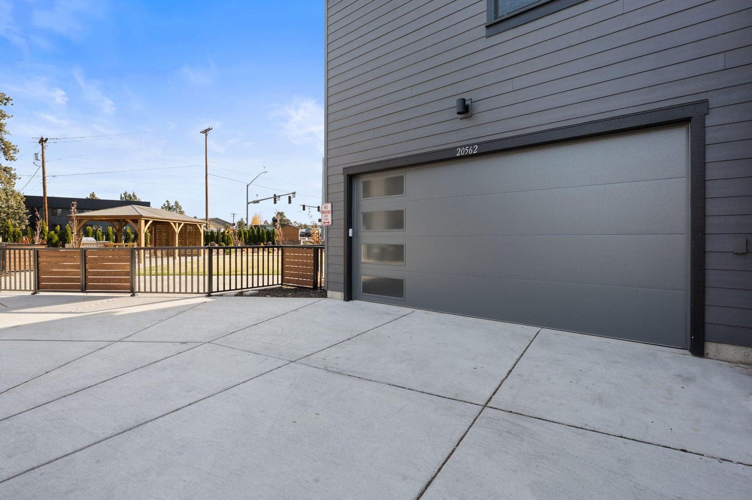 Photo of 20552 NE Empire Avenue 24 of 27