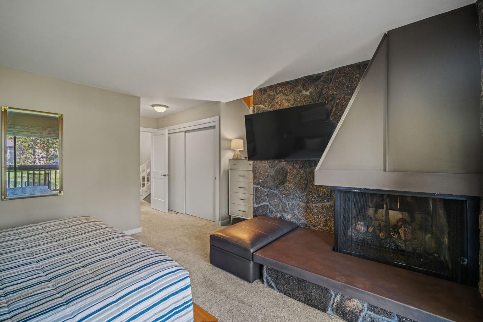 Photo of 57075 Wild Lily Lane 7 of 42