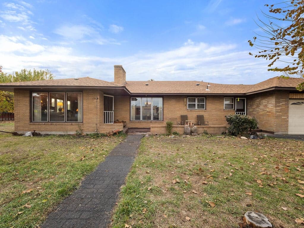 310 Polk, Merrill, 97633