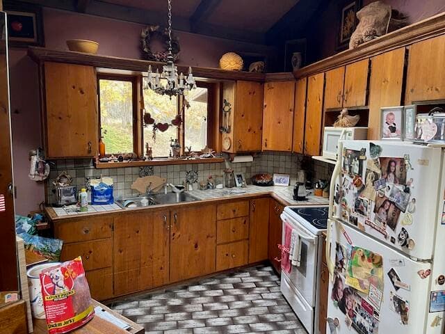 Photo of 812 Humbug Creek 5 of 22