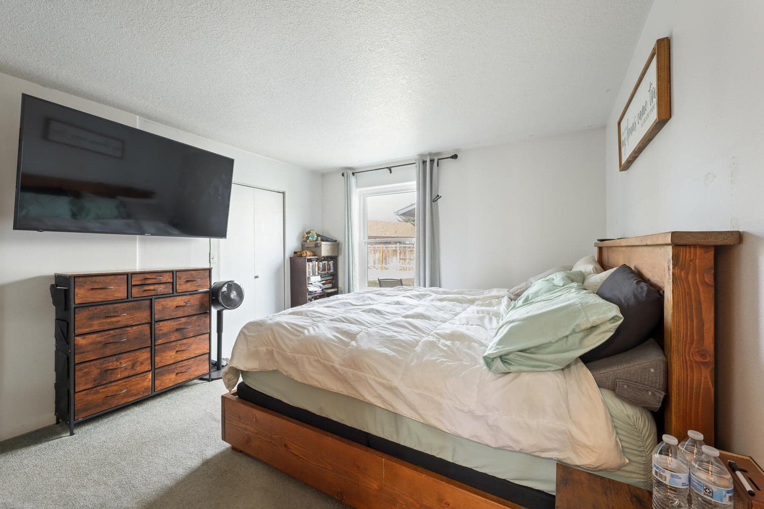 Photo of 605 NE Ochoco Avenue 7 of 15