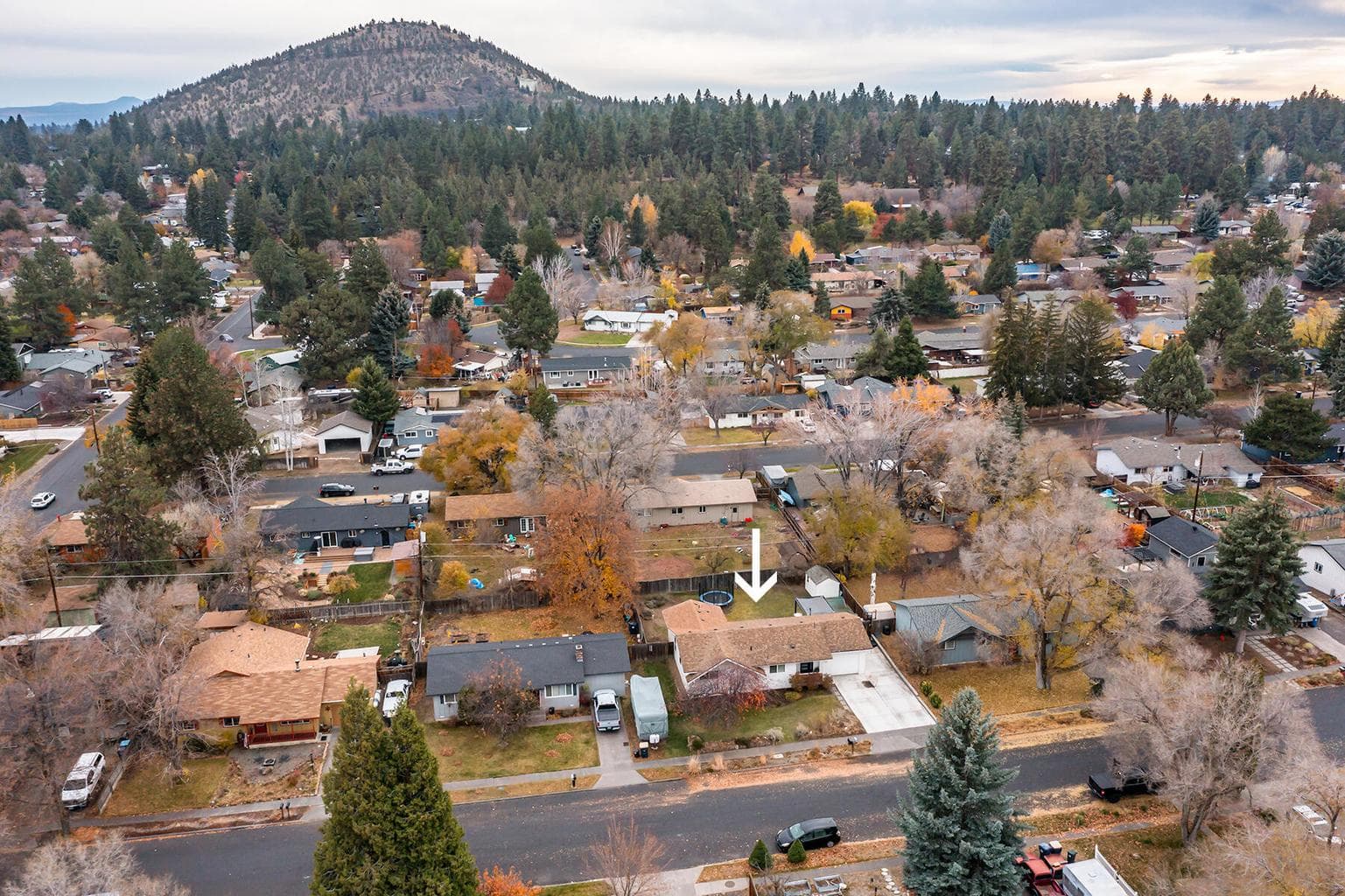 Photo of 1333 NE Dempsey Drive 40 of 41