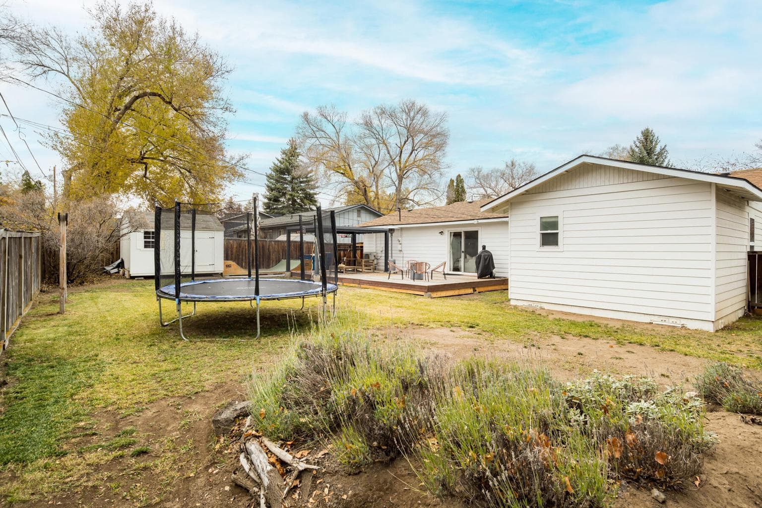 Photo of 1333 NE Dempsey Drive 33 of 41