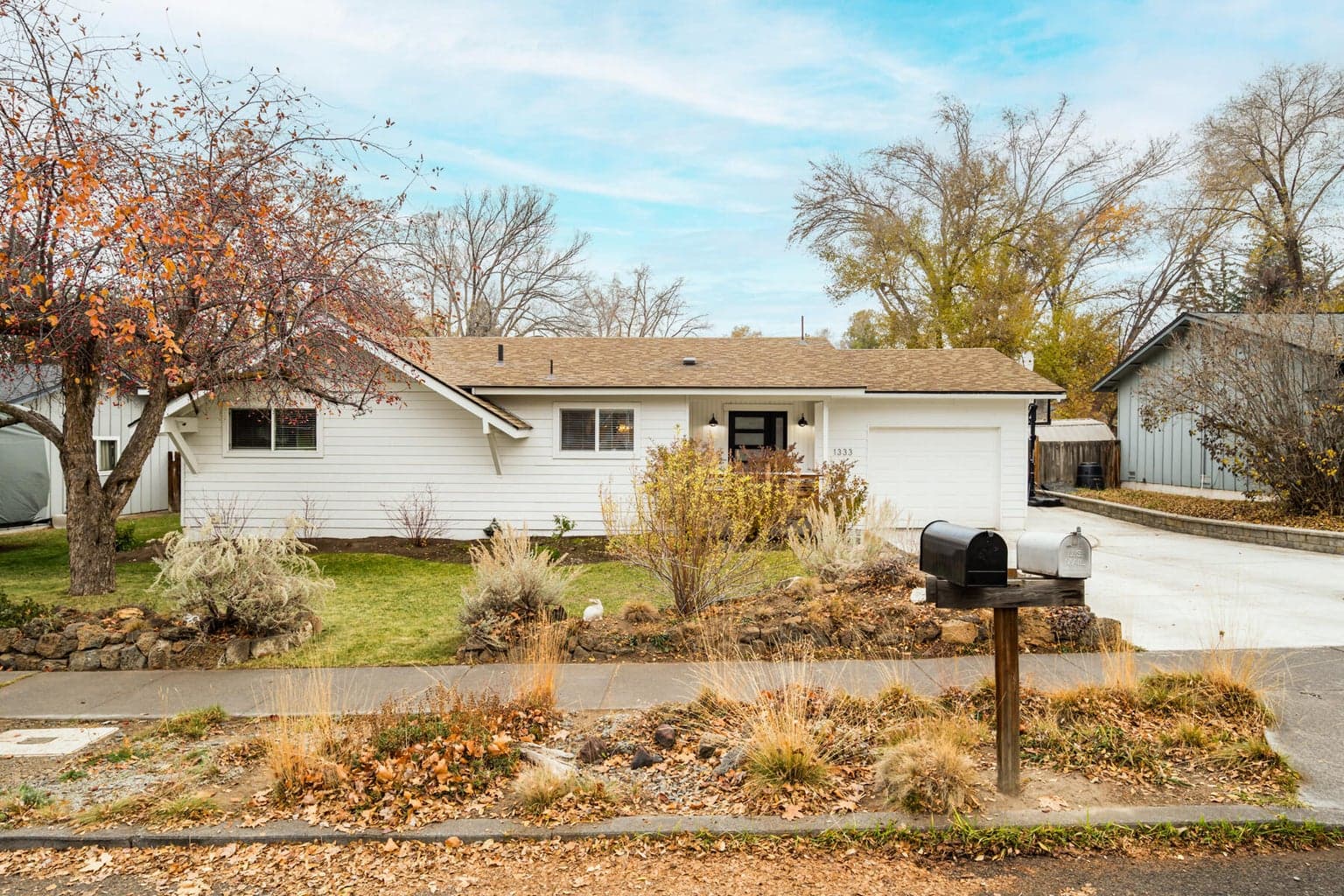 Photo of 1333 NE Dempsey Drive 37 of 41