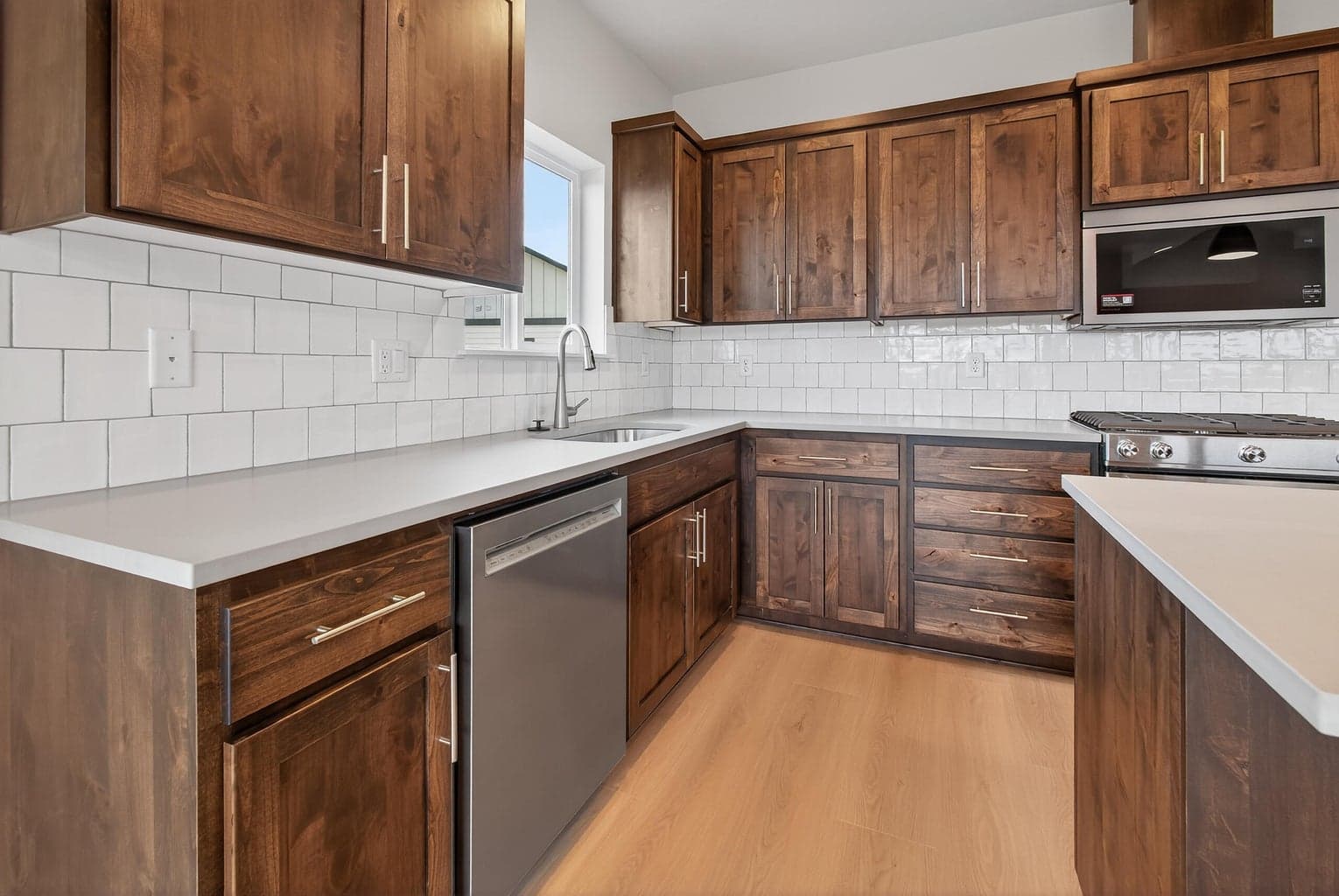 Photo of 4070 SW 38th Place 6 of 49