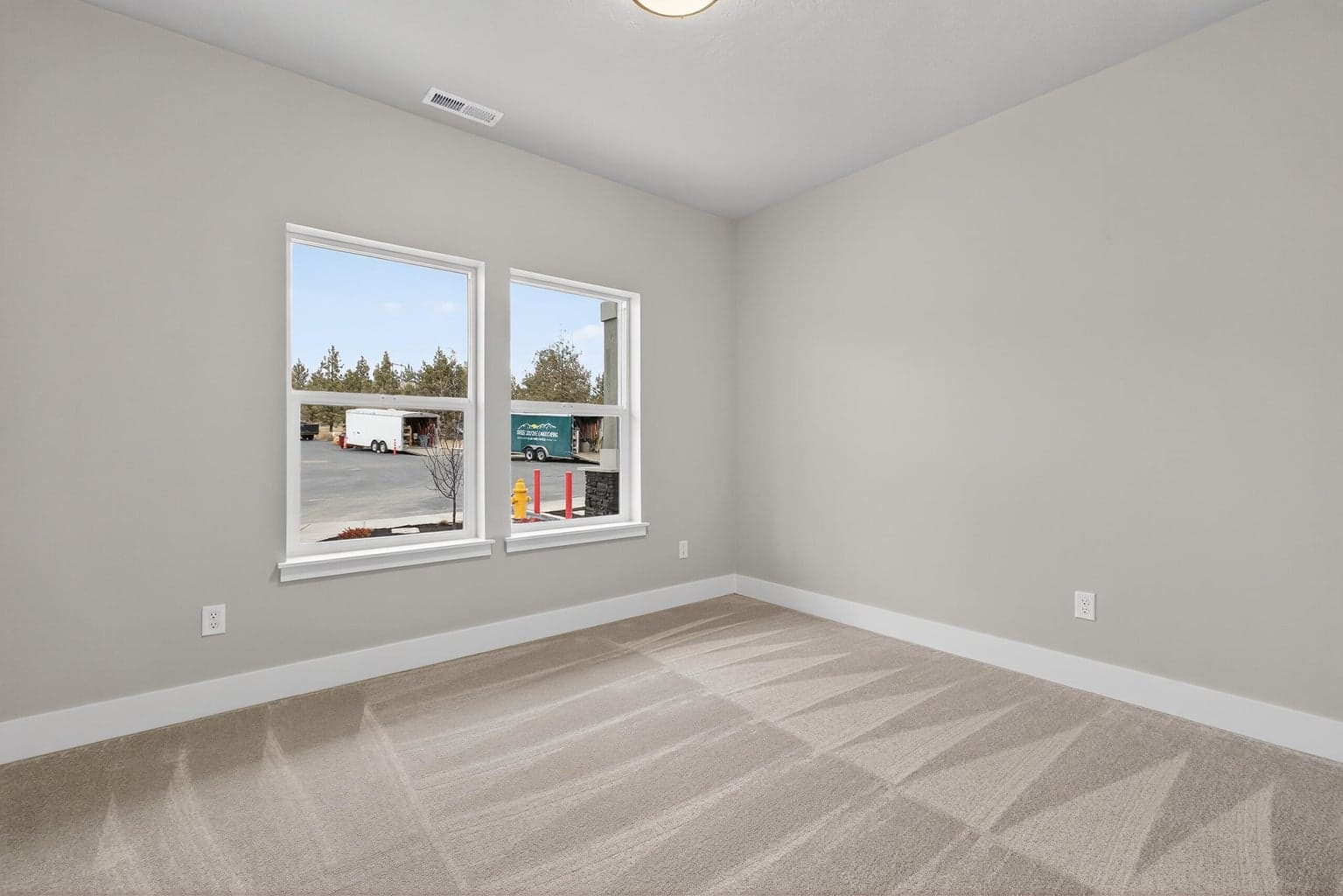 Photo of 4070 SW 38th Place 21 of 49