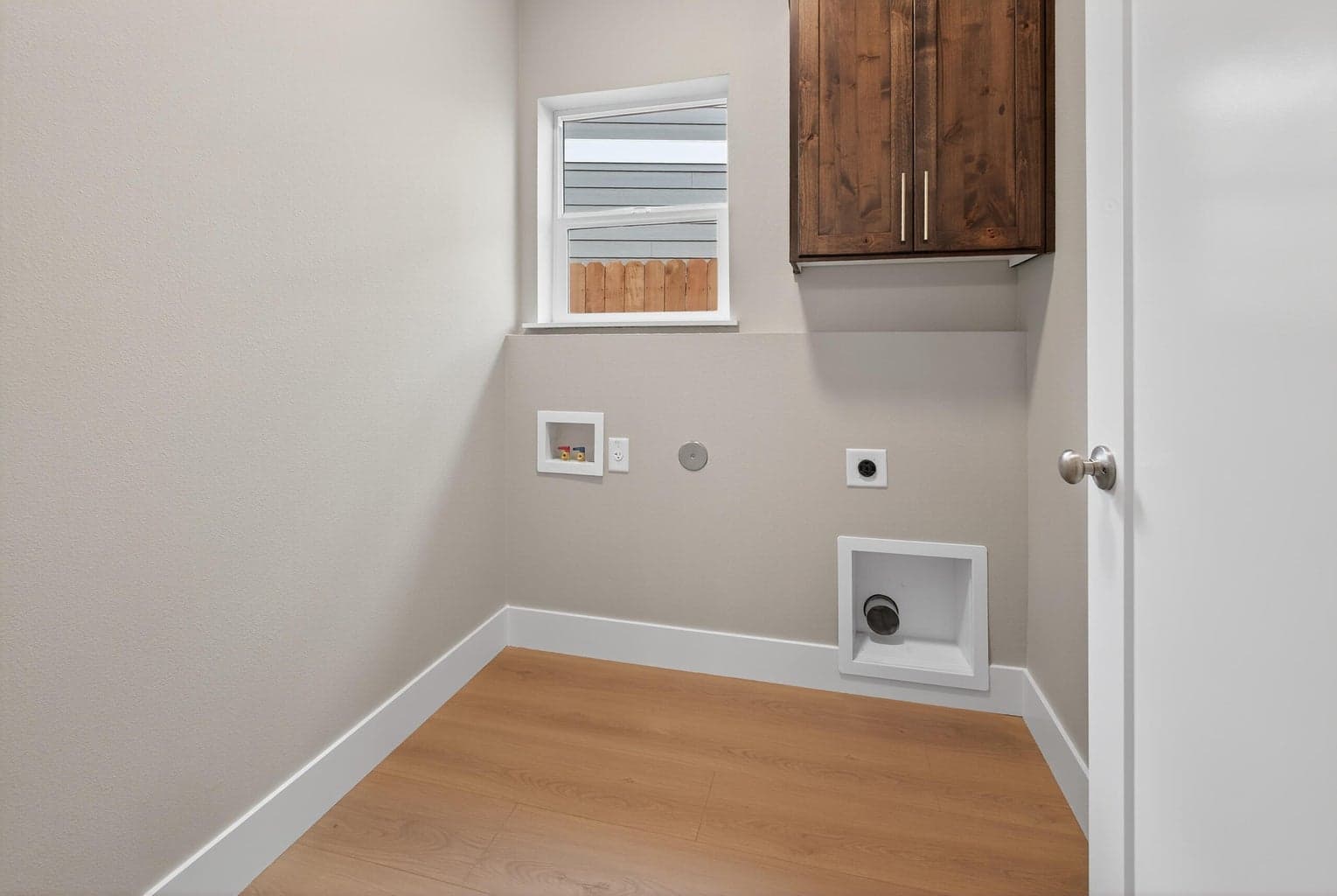 Photo of 4070 SW 38th Place 25 of 49