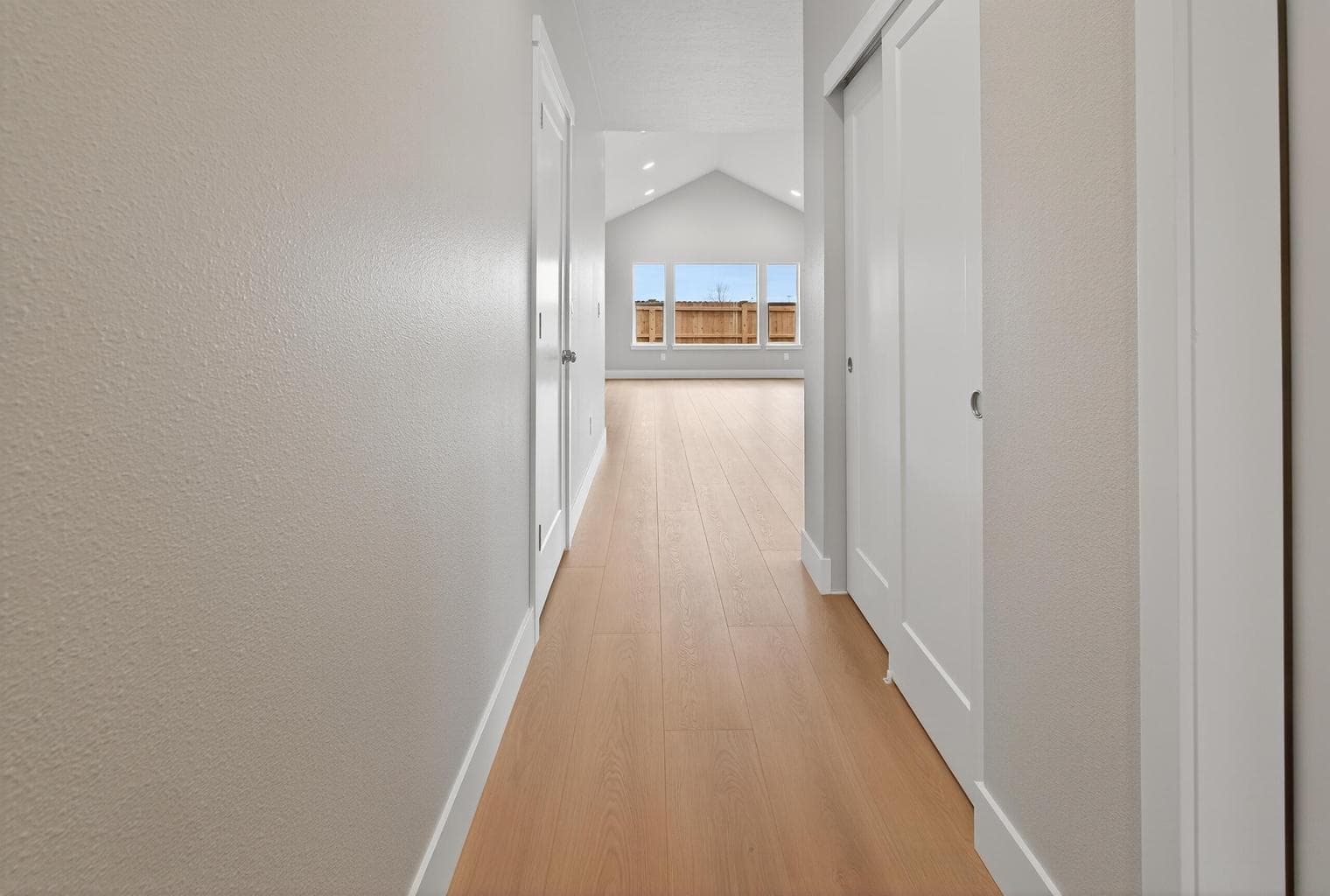 Photo of 4070 SW 38th Place 28 of 49